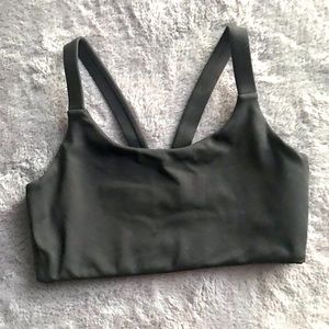 Girlfriend Collective Lou V-Back Bra NWOT